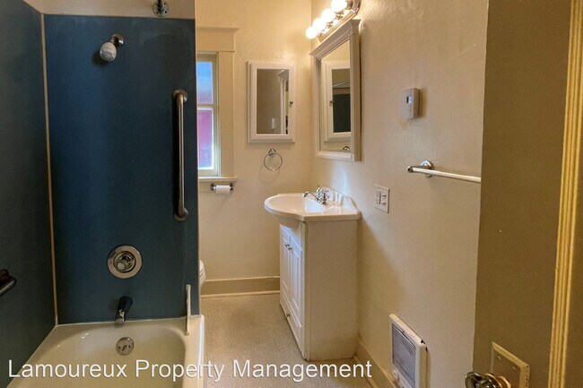 Foto del edificio - 2 br, 1 bath House - 1611 Lombard Ave
