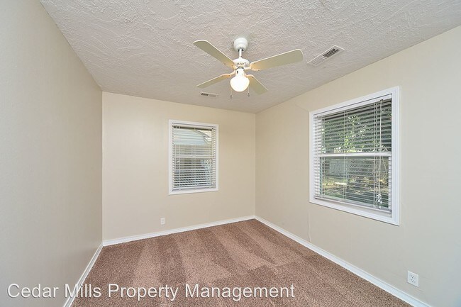 Foto del edificio - 3 br, 1 bath House - 2239 S. Hiram