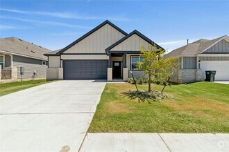 Building Photo - 475 Brooks Ranch Dr