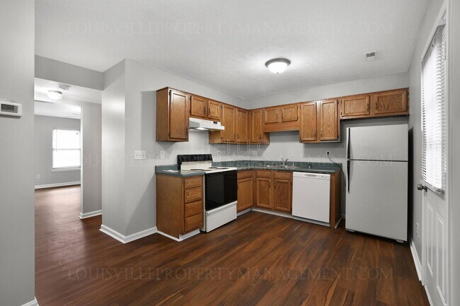 Foto del edificio - 184 Cannon Ct