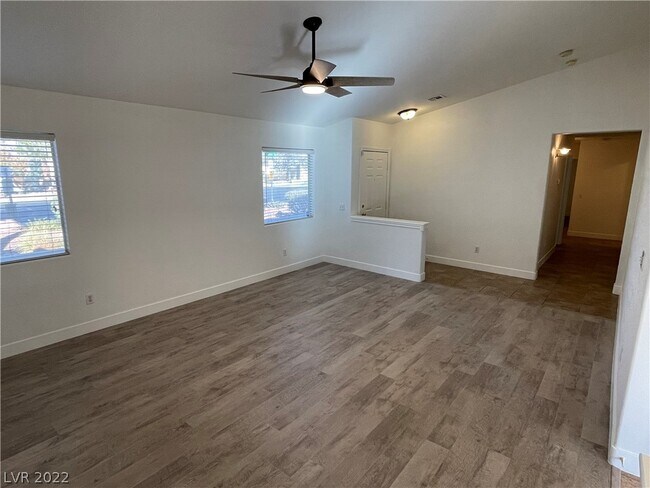 Foto del edificio - 5925 Oakton St