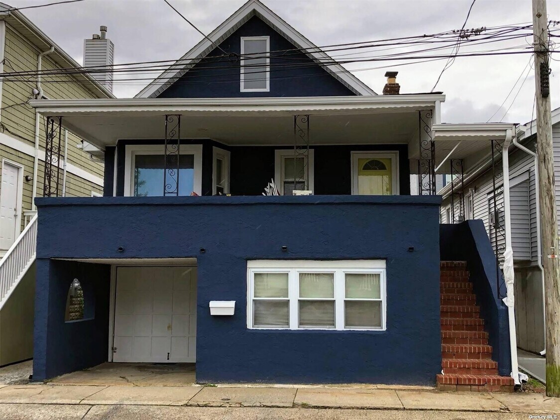 Foto principal - 63 Mohawk Ave