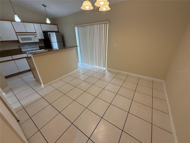 Building Photo - 8101 Golden Chickasaw Cir
