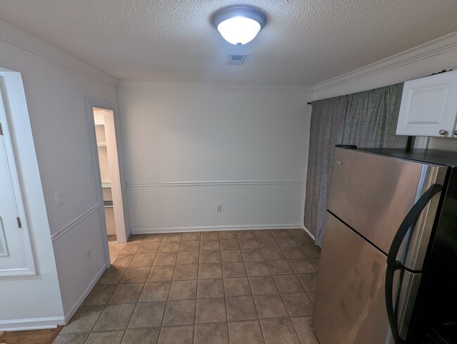Building Photo - 1713 Boone Hall Dr