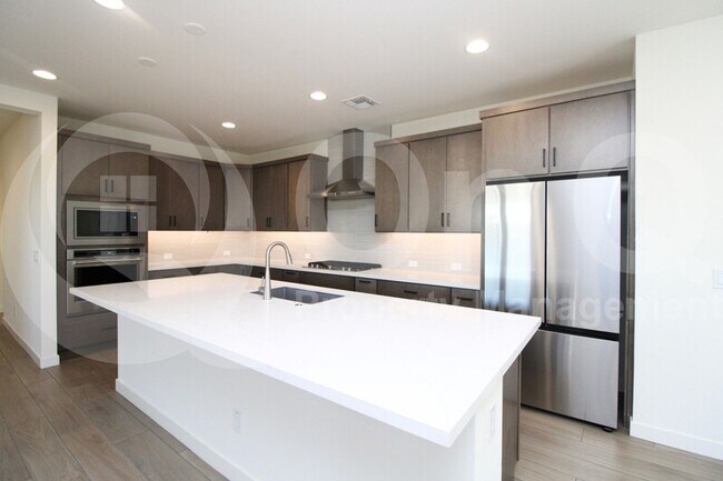 Building Photo - 27480 N 73rd Dr