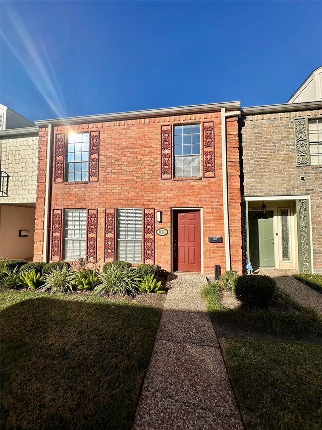 Foto del edificio - 10353 Briar Forest Dr