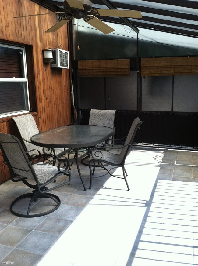 Foto del edificio - 123 Bay 41St St