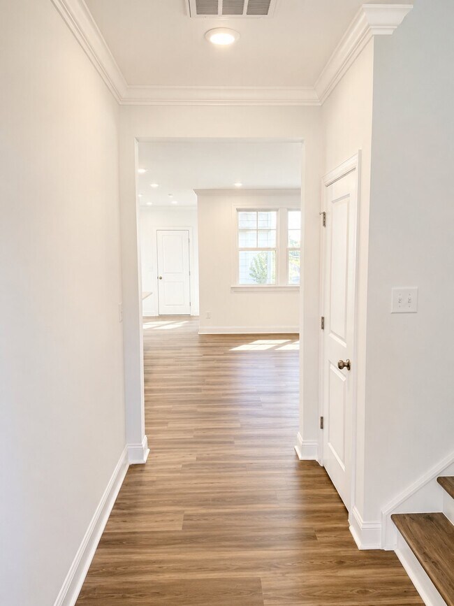 Foto del edificio - 1565 Goldfinch Perch Ln