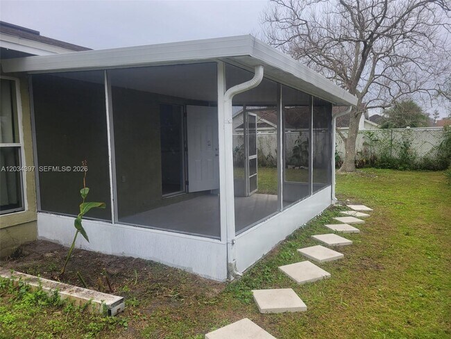 Foto del edificio - 20420 Marlin St