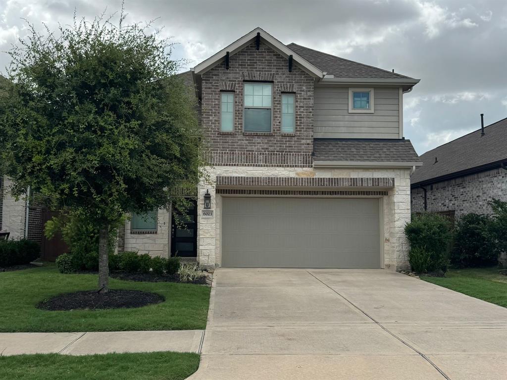 Foto principal - 6023 Bristol Spur Ln