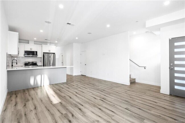 Foto del edificio - 10857 Morrison St