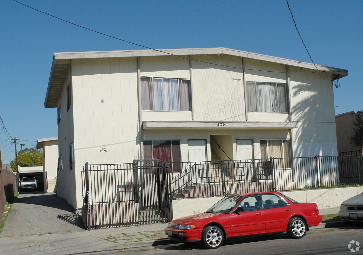 Building Photo - 4251 Burns Ave