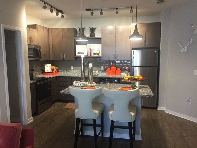 Foto del edificio - 1 br, 1 bath  - 14073 Boggy Creek Rd