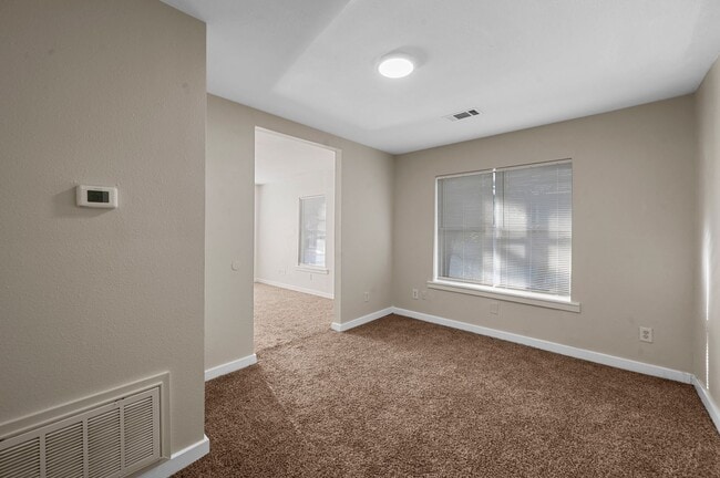 Building Photo - Lovely Home in the Heart of McKinney, TX 2...