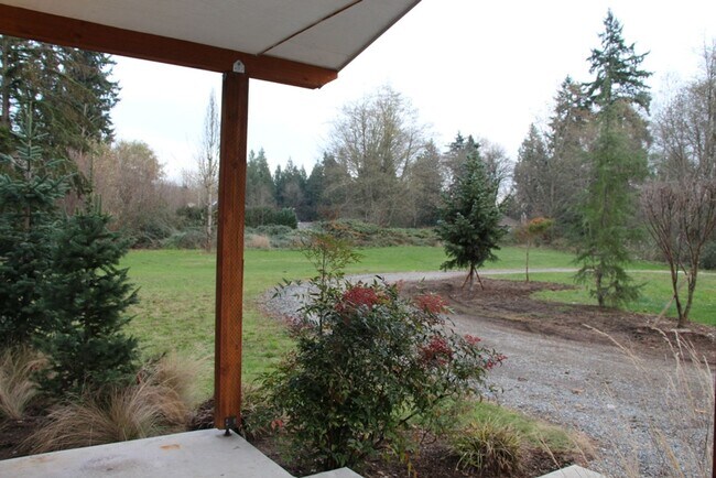 Building Photo - Peaceful Living – 3 Bedroom, 2 Bath Single-Family Home