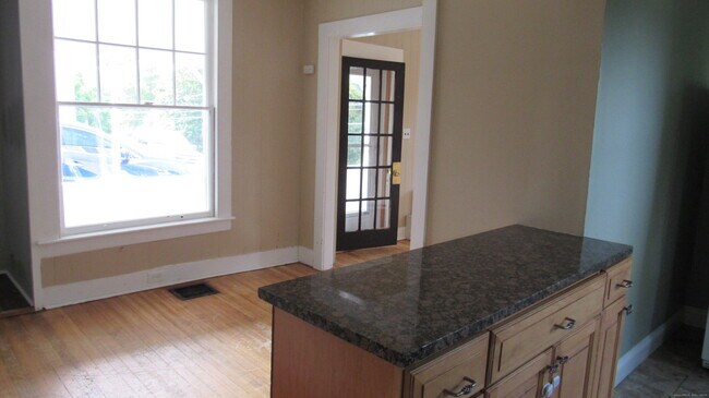 Foto del edificio - 840 Main St