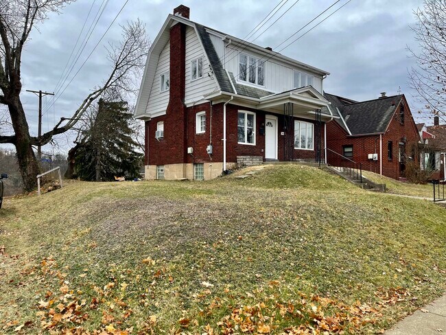 Foto del edificio - 1301 Straka St