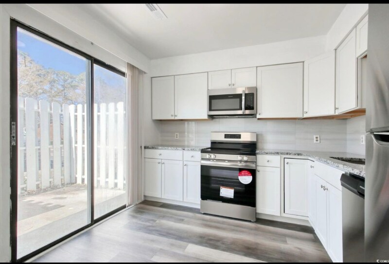 Foto principal - 1490 Turkey Ridge Rd