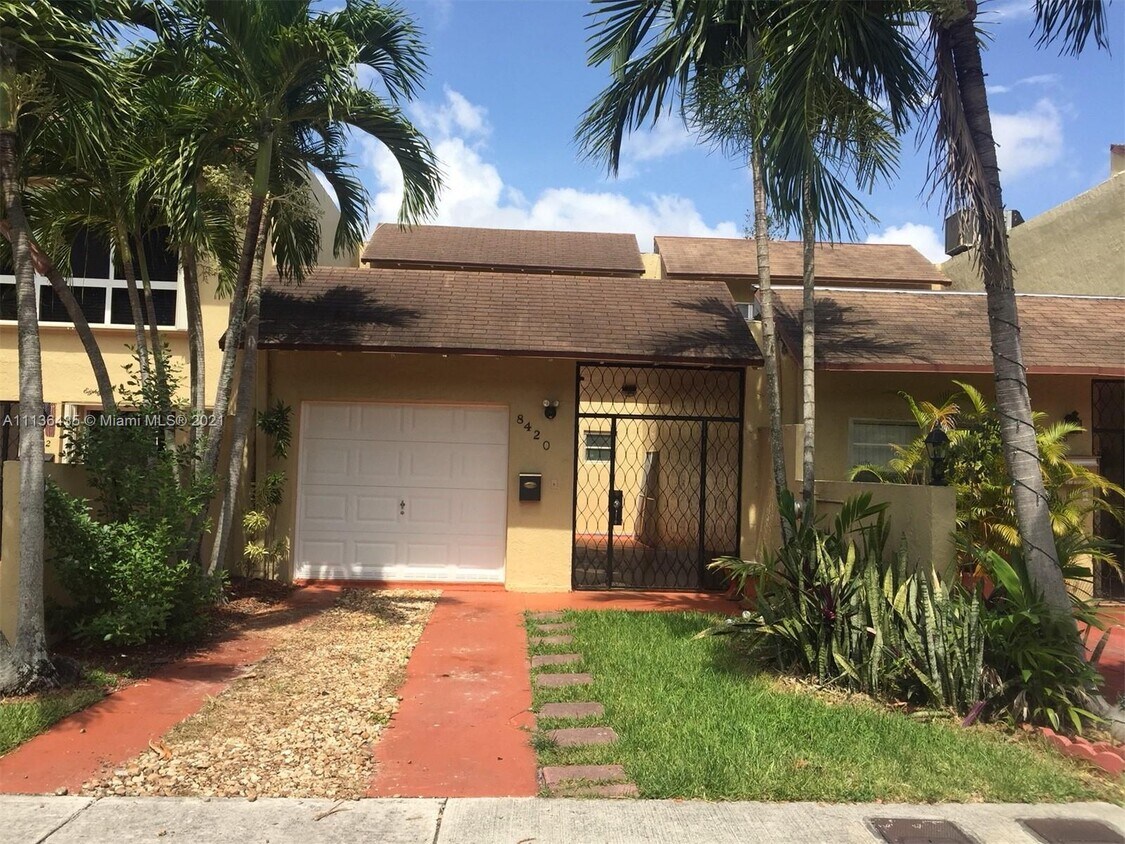 Foto principal - 8420 SW 103rd Ave