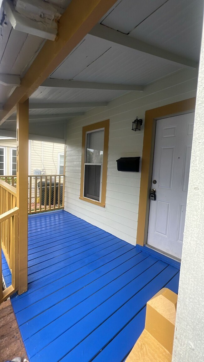 Photo - 131 Cottage Ln Townhome