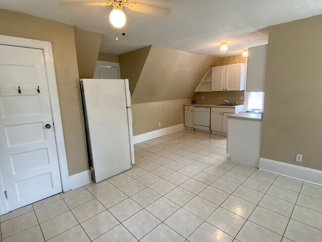 Foto del edificio - Cute studio for rent in the historic River...