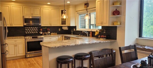 Building Photo - 79 Timberline Dr