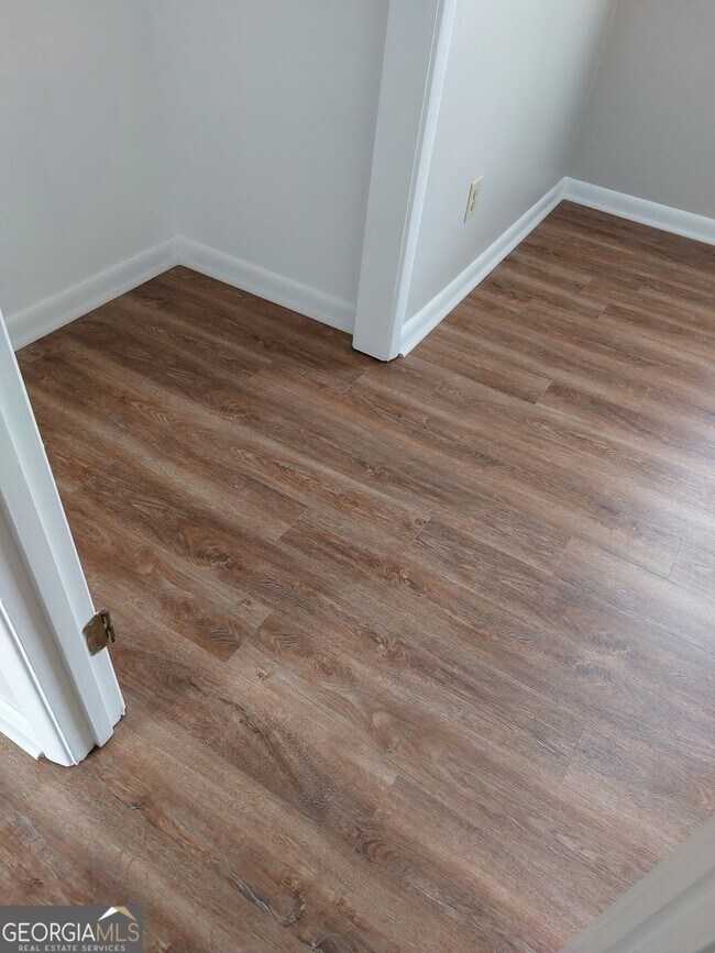 Foto del edificio - 710 Georgia Ave