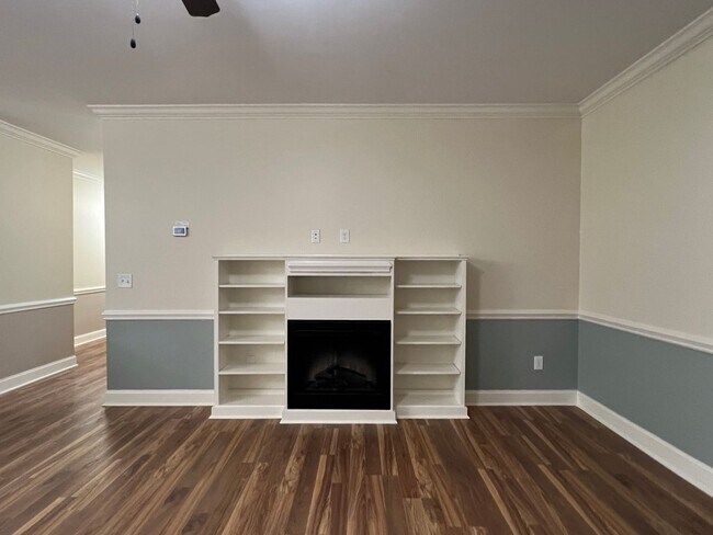 Building Photo - 330 Gallery Drive apt 304- Anderson Creek ...