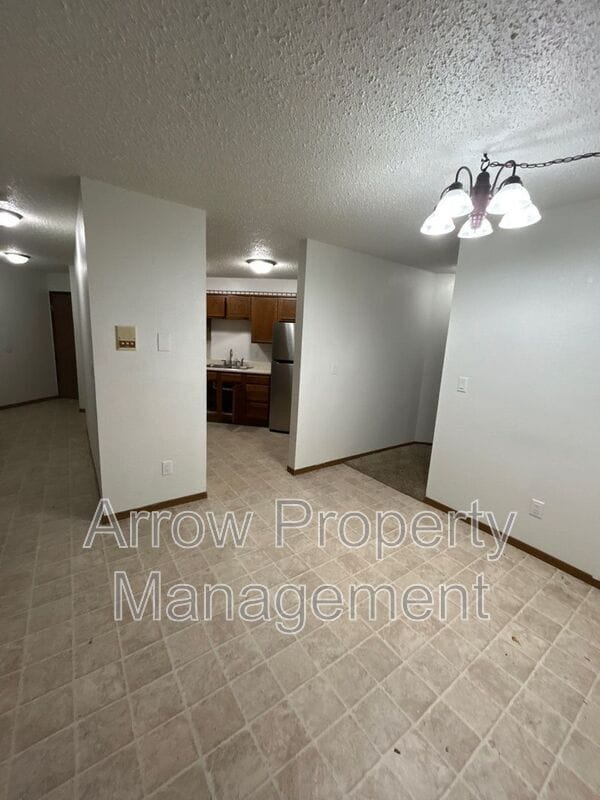 Building Photo - 205 E Arbor Ave
