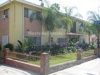 Foto principal - 5950 Carlton Way