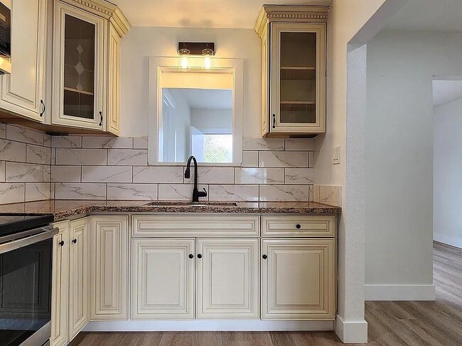 Foto del edificio - 308 Vine St