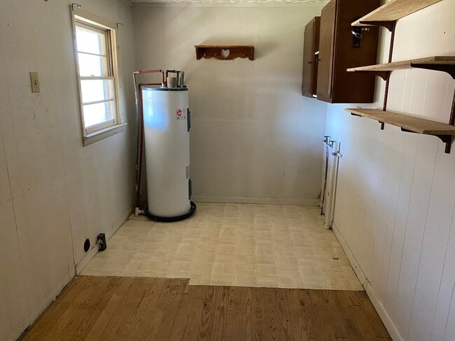 Building Photo - 3724 S 11th St