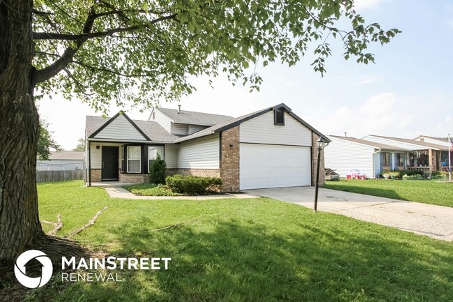 Foto del edificio - 644 Woods Crossing Ln