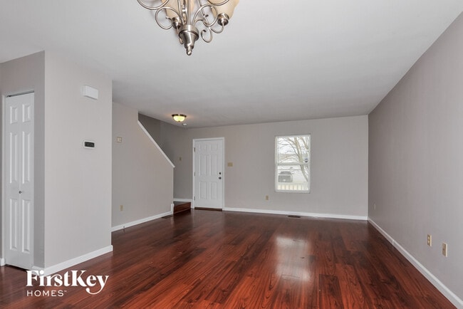 Building Photo - 304 Essex Park Dr