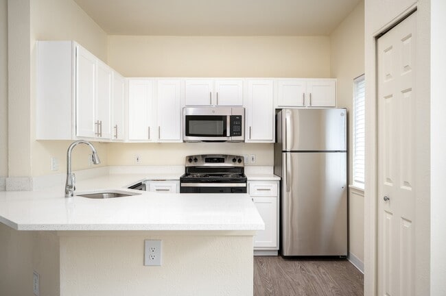 Building Photo - Village at Main Street