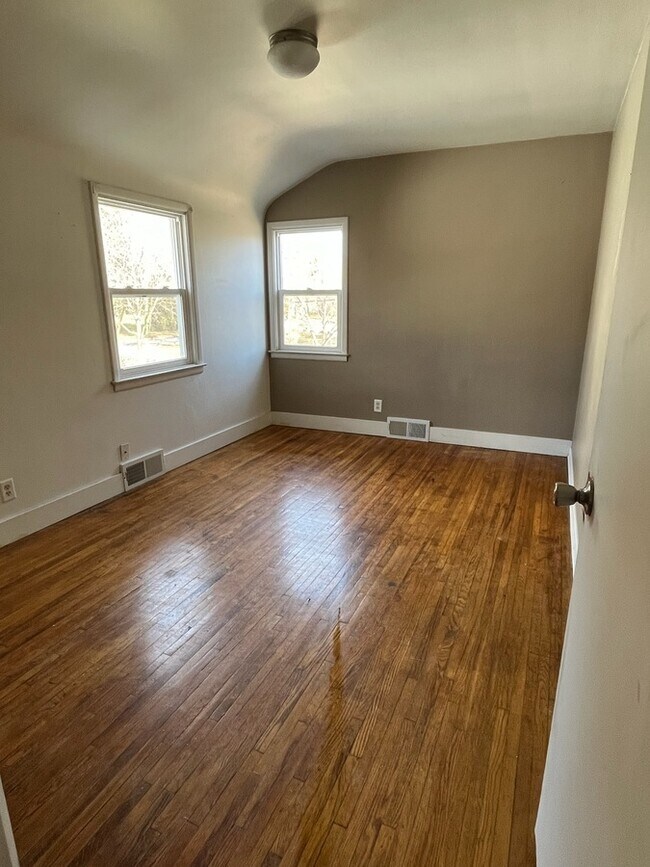 Foto del edificio - 217 W Cass St