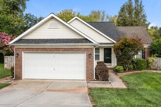 Building Photo - 1040 Sandy Point Dr SW