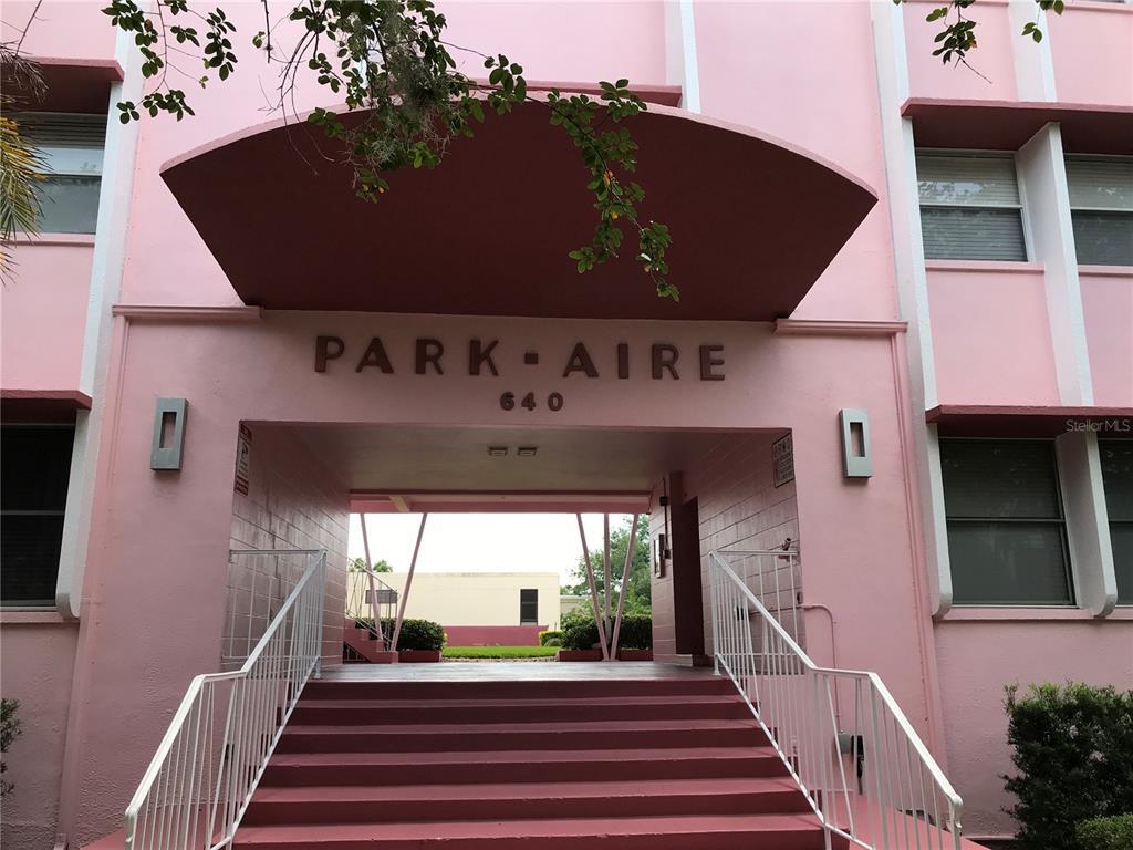 Primary Photo - 640 N Park Ave