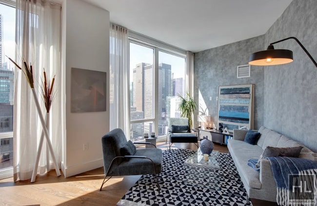 Building Photo - East 44th Street