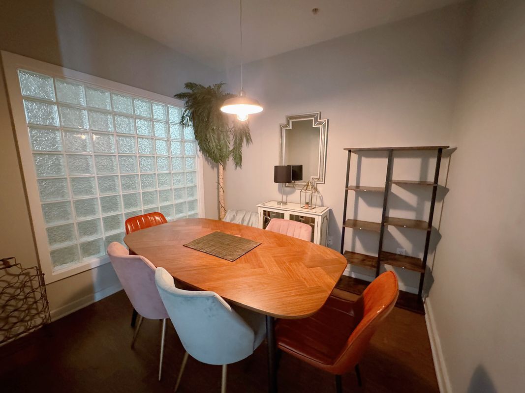 Foto del edificio - 390 17th St NW
