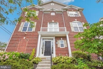 Building Photo - 2516 Blueridge Ave