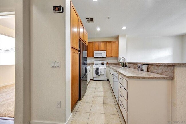 Foto del edificio - 1583 Sumac Pl
