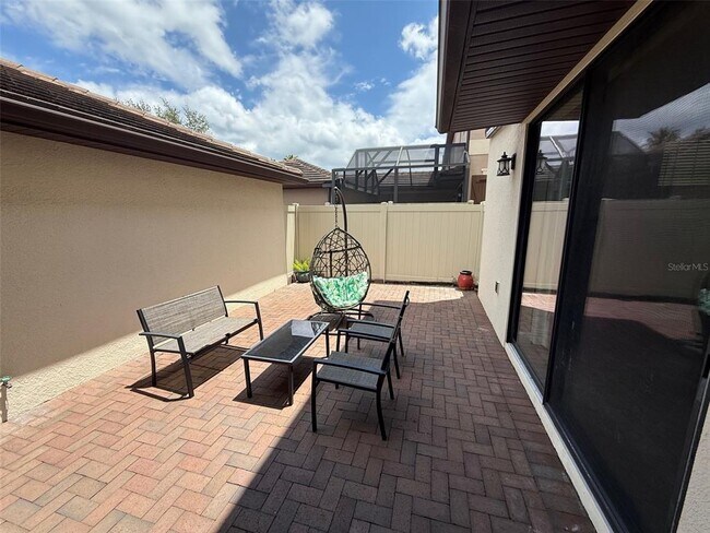 Foto del edificio - 10631 Village Lake Rd