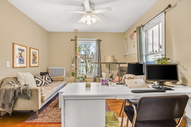 Foto del edificio - 1319 Rutledge St