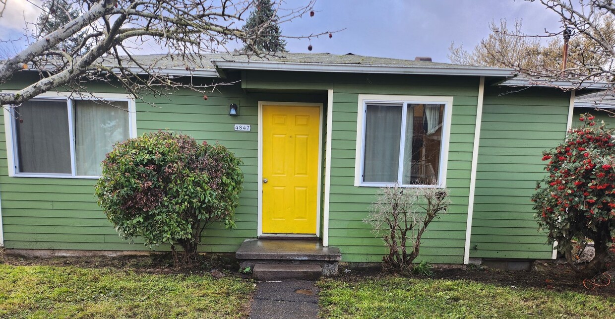 Photo - 4847 SE 87th Ave (Portland, OR)