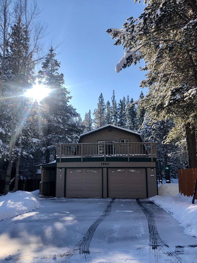Building Photo - 1865 Grizzly Mountain Dr