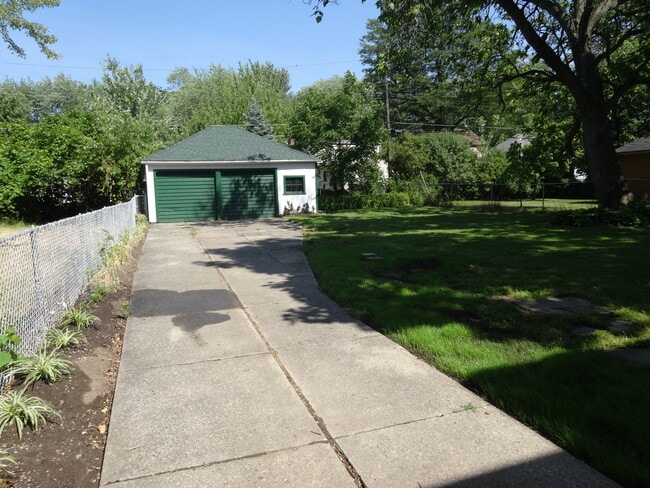 Foto del edificio - 179 Niagara Falls Blvd