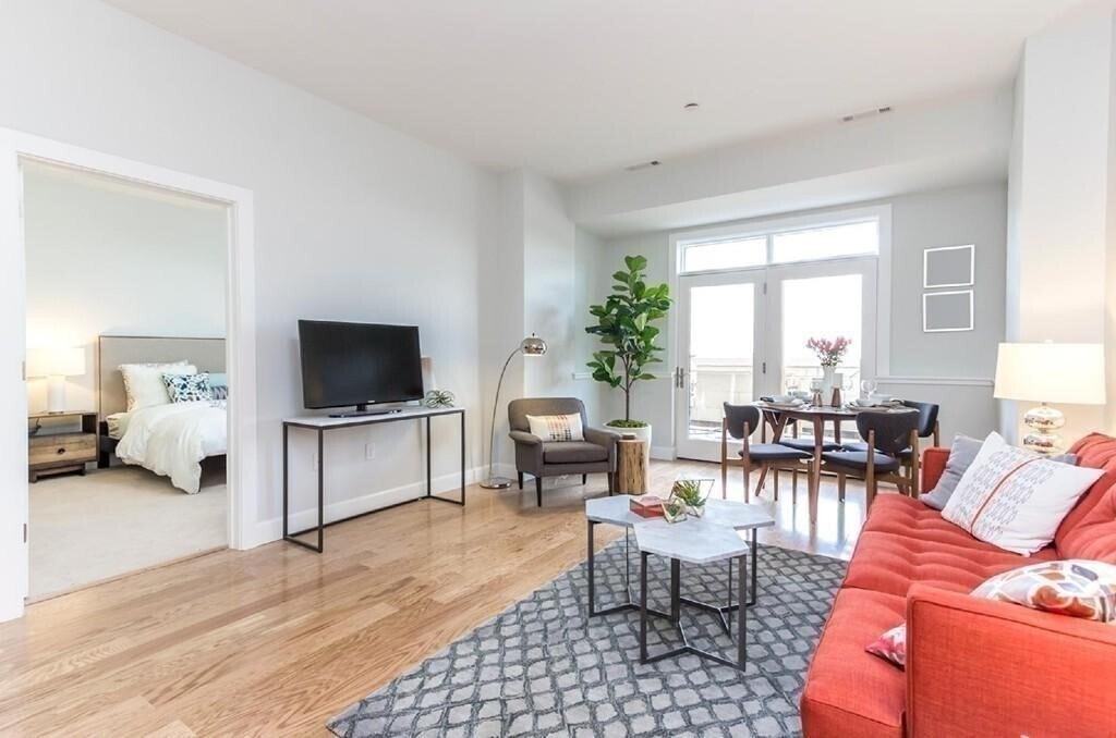 Foto principal - 1501 Commonwealth Ave