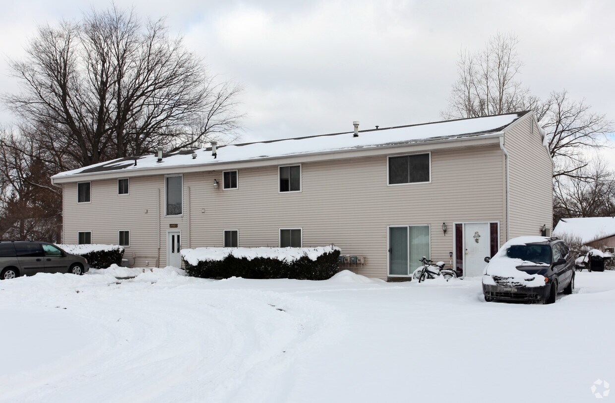 5906 Marsh Rd, Haslett, MI 48840 Apartments in Haslett, MI