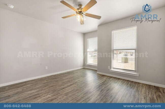 Foto del edificio - RARE 4 Bedroom In Frenship ISD